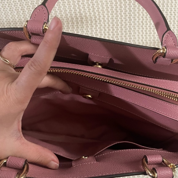 Brand New Coach Lillie Carryall - Picture 5 of 16